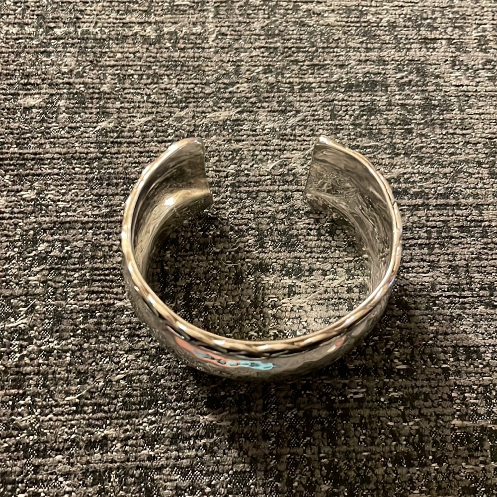 🪀Silver cuff bracelet🪀 - Picture 3 of 7